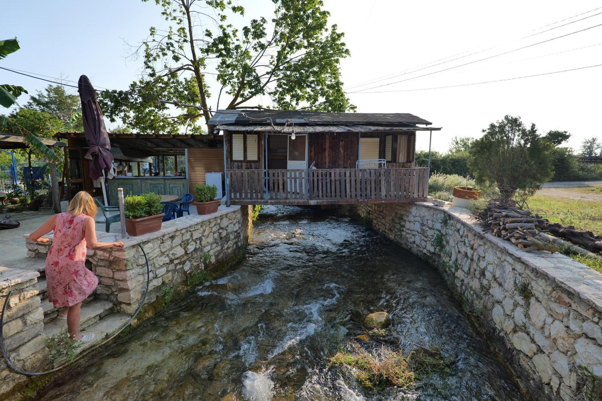 Tropikal Freskia Bunec Sarandë 外观 照片