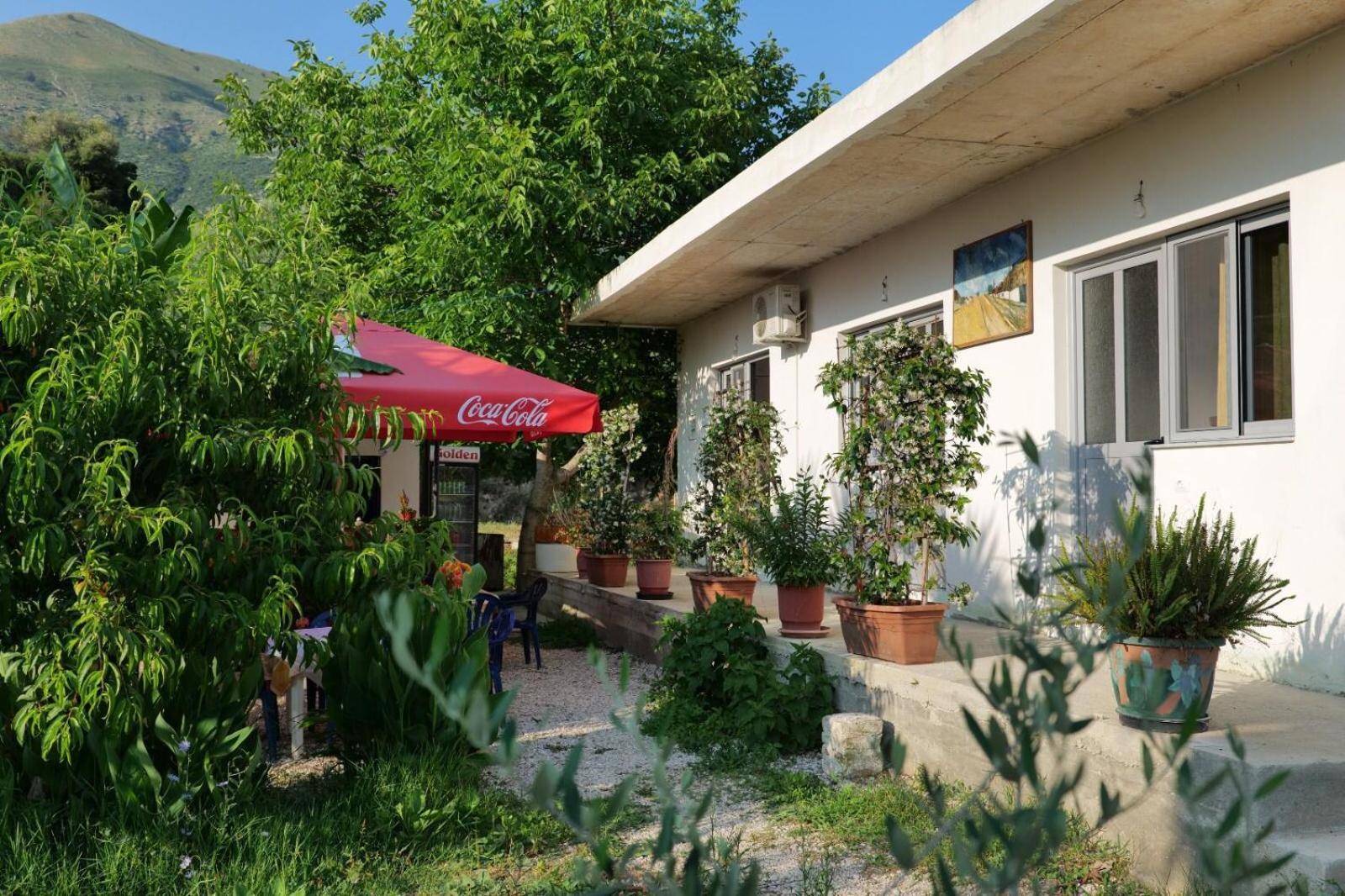 Tropikal Freskia Bunec Sarandë 外观 照片